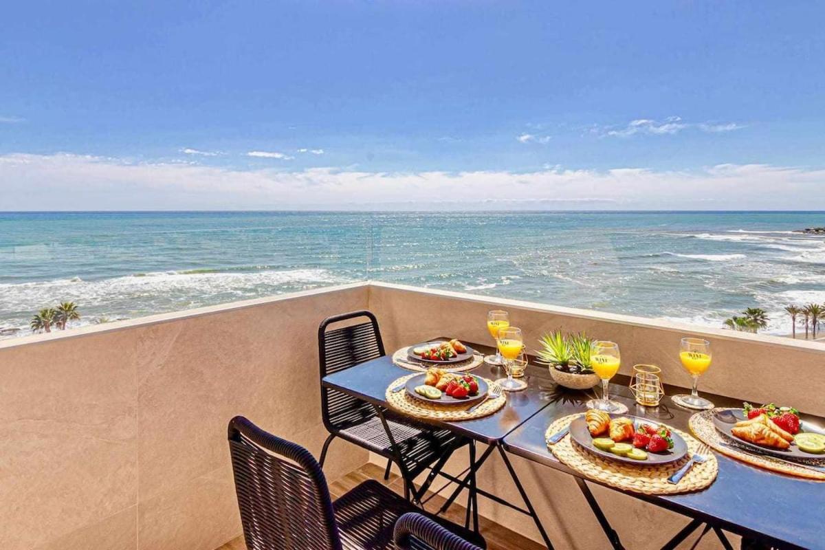 797 Holiday Rentals - Benalbeach- Moderno Piso Para 5 Con Vistas Al Mar Benalmádena Exteriör bild