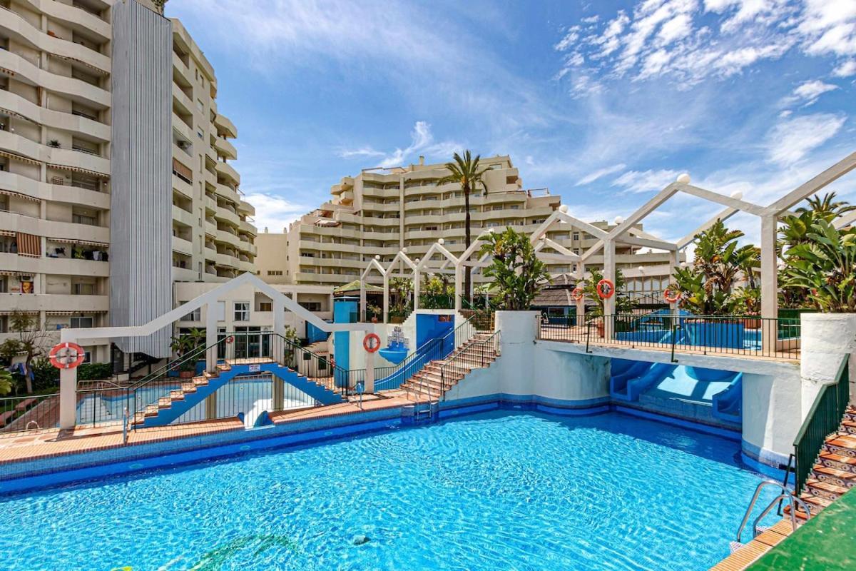 797 Holiday Rentals - Benalbeach- Moderno Piso Para 5 Con Vistas Al Mar Benalmádena Exteriör bild